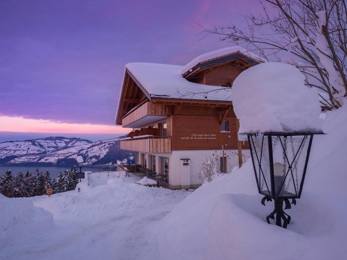 Auszeit-Hotel Z Aeschiried Aeschi Bei Spiez Exteriör bild