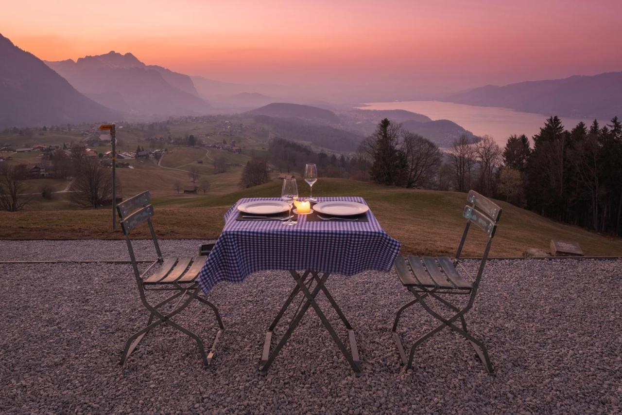 Auszeit-Hotel Z Aeschiried Aeschi Bei Spiez Exteriör bild
