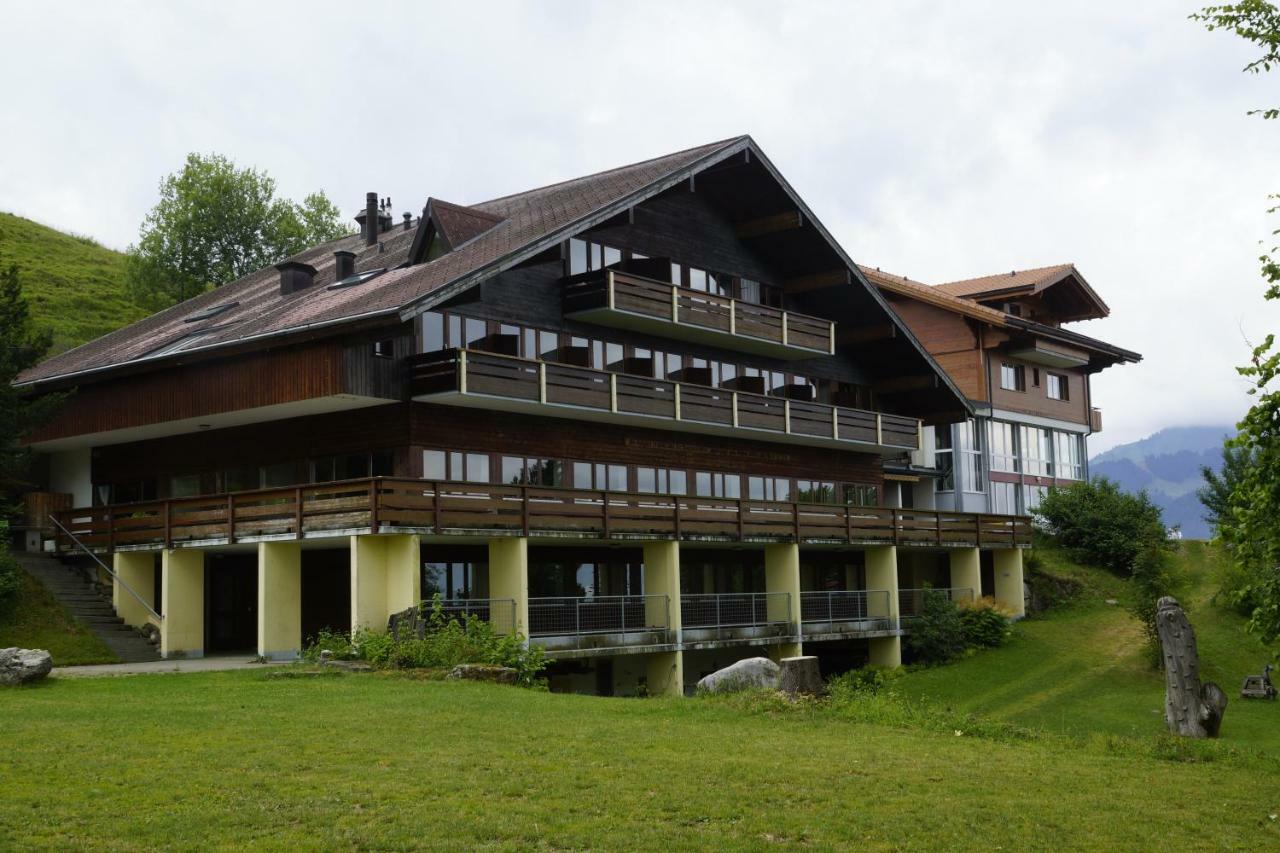 Auszeit-Hotel Z Aeschiried Aeschi Bei Spiez Rum bild